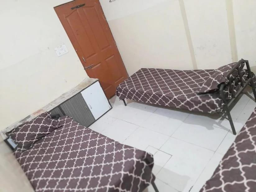 Aashiyana Boys Hostel Indore Ngoại thất bức ảnh